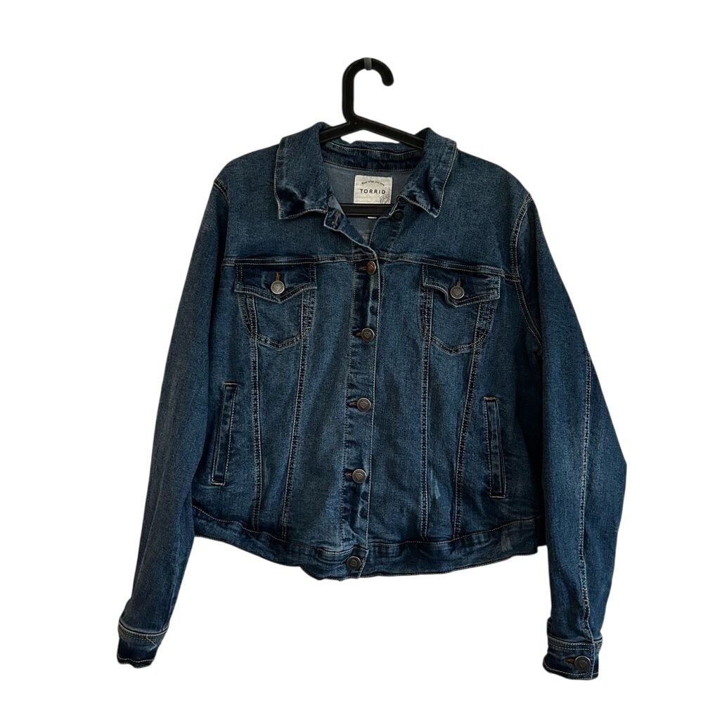 Torrid Denim Trucker Jacket Womens 1 Plus Medium Wash Stretch Y2K Jean Jacket